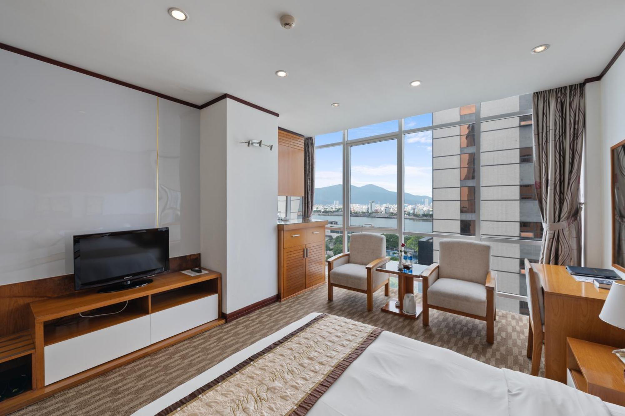 Danang Petro Hotel Екстериор снимка