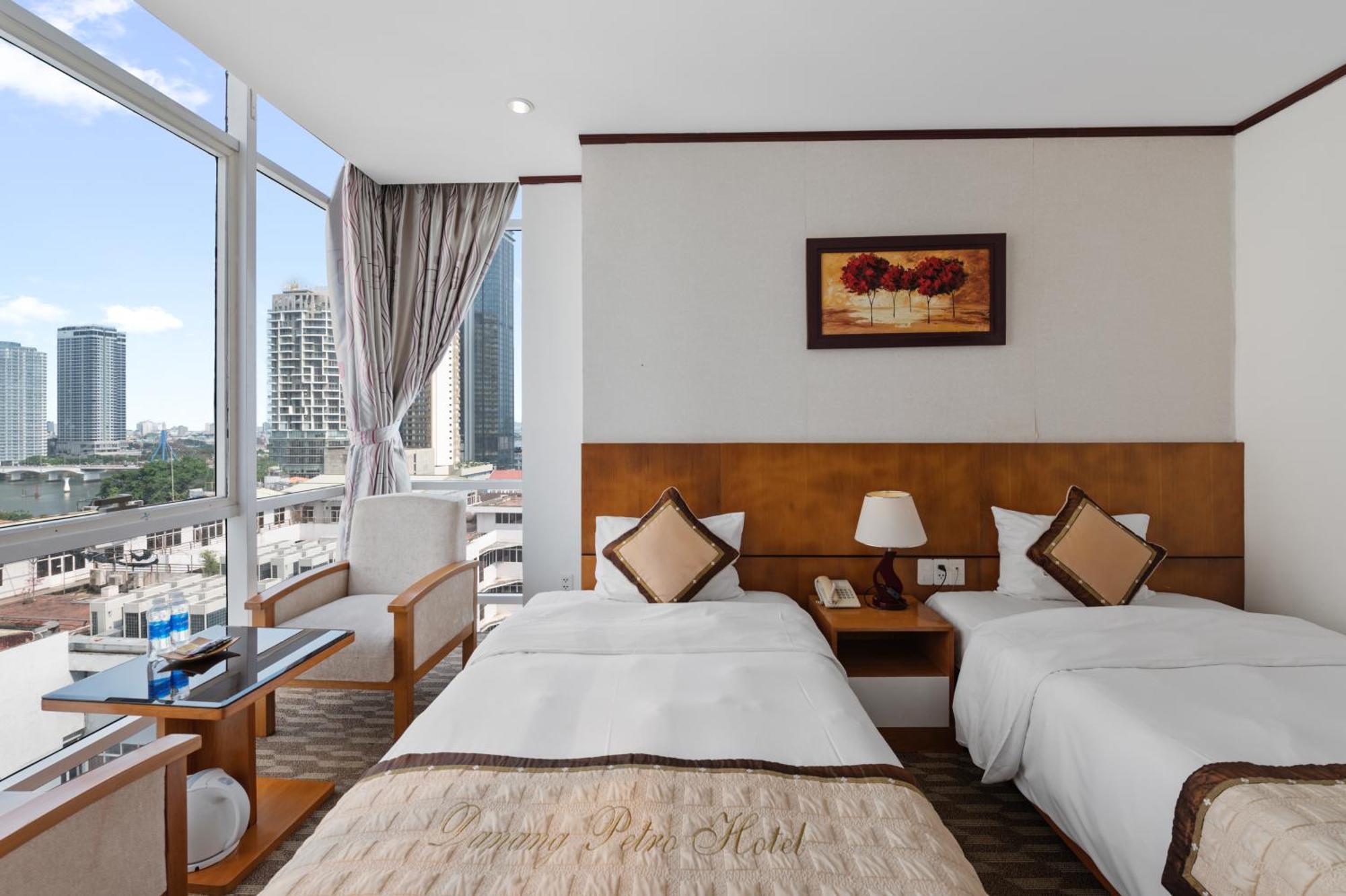 Danang Petro Hotel Екстериор снимка