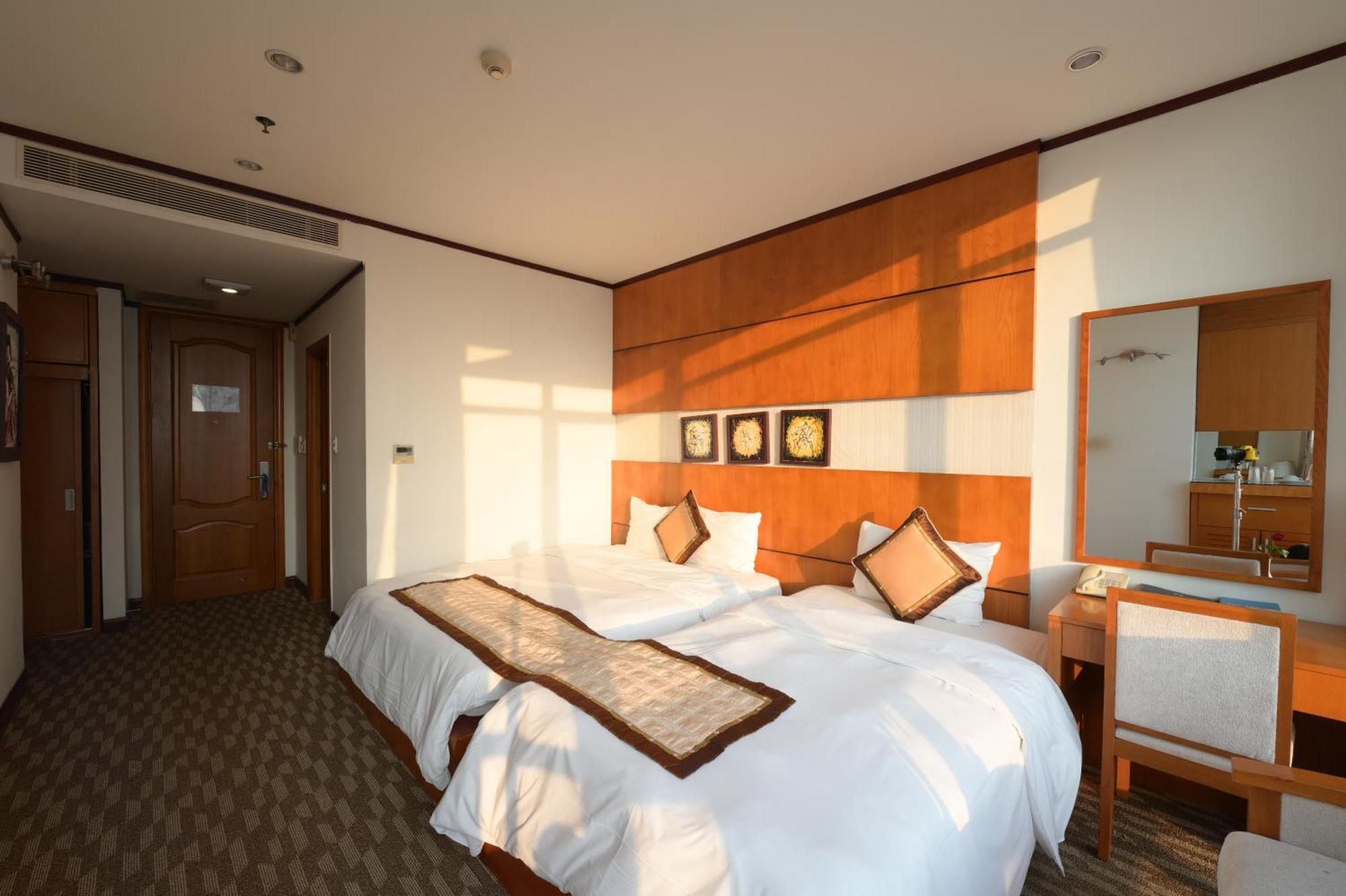 Danang Petro Hotel Екстериор снимка