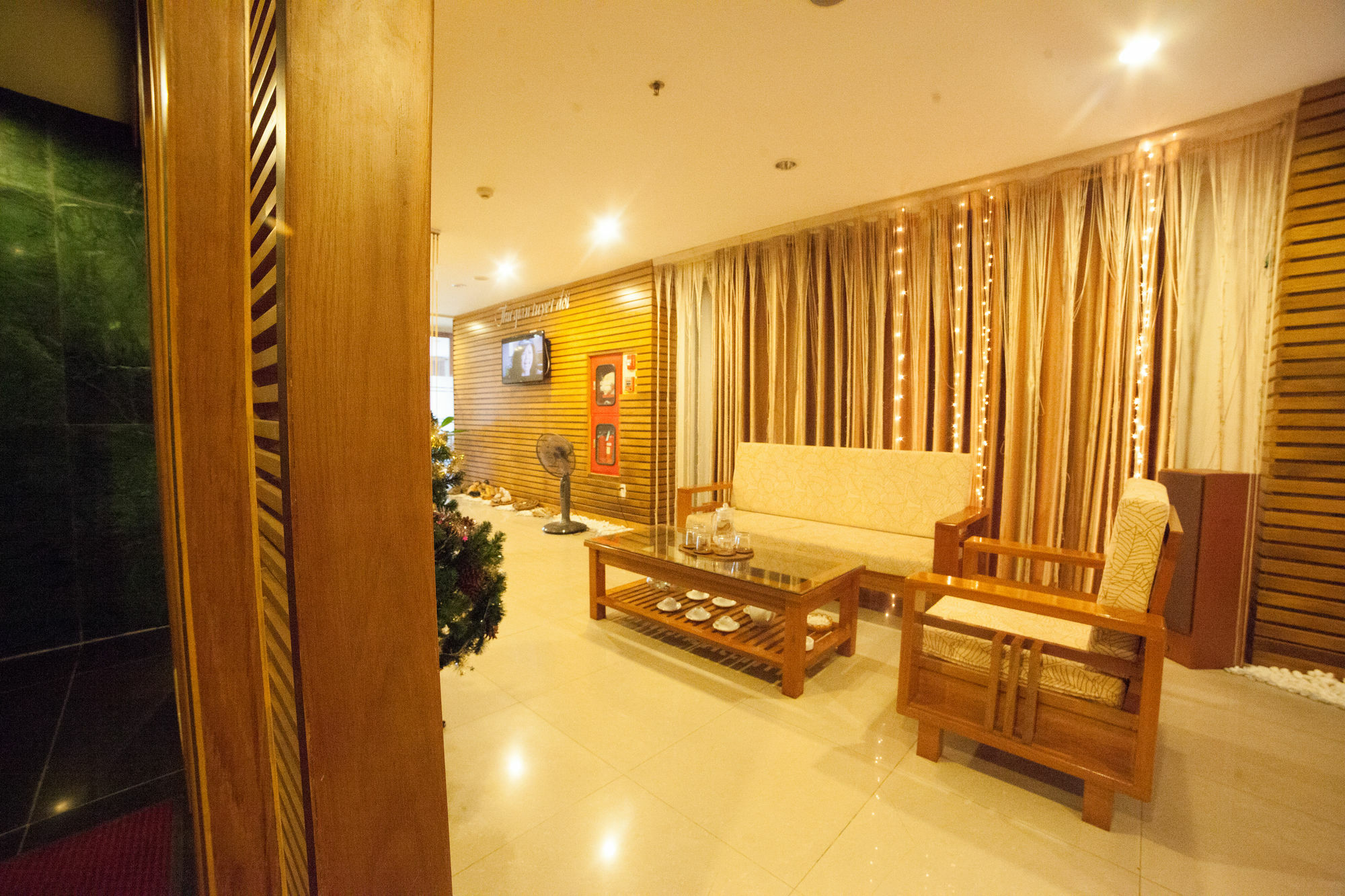 Danang Petro Hotel Екстериор снимка