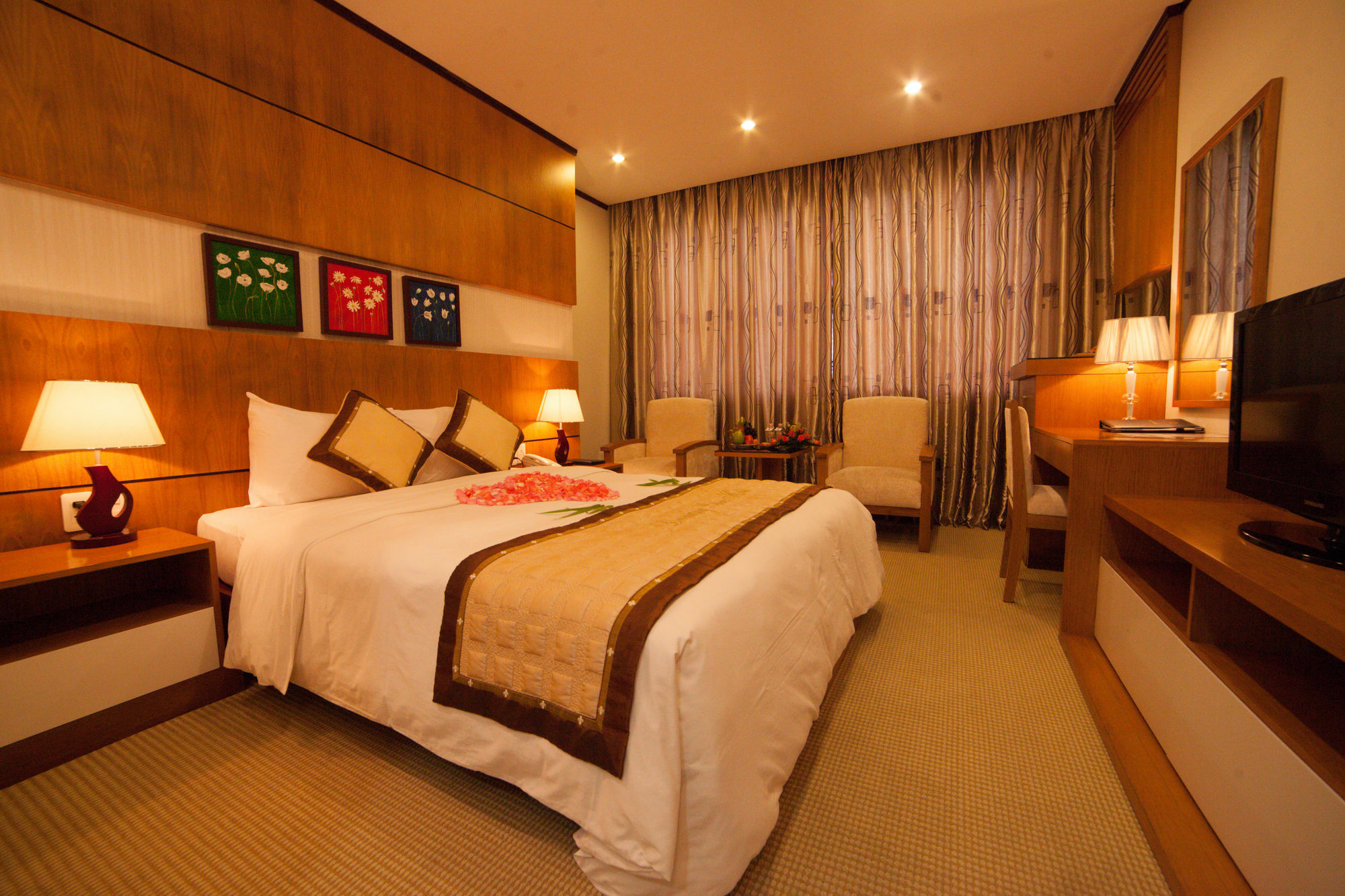 Danang Petro Hotel Екстериор снимка
