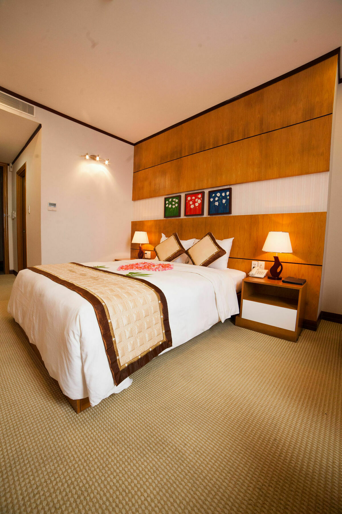 Danang Petro Hotel Екстериор снимка