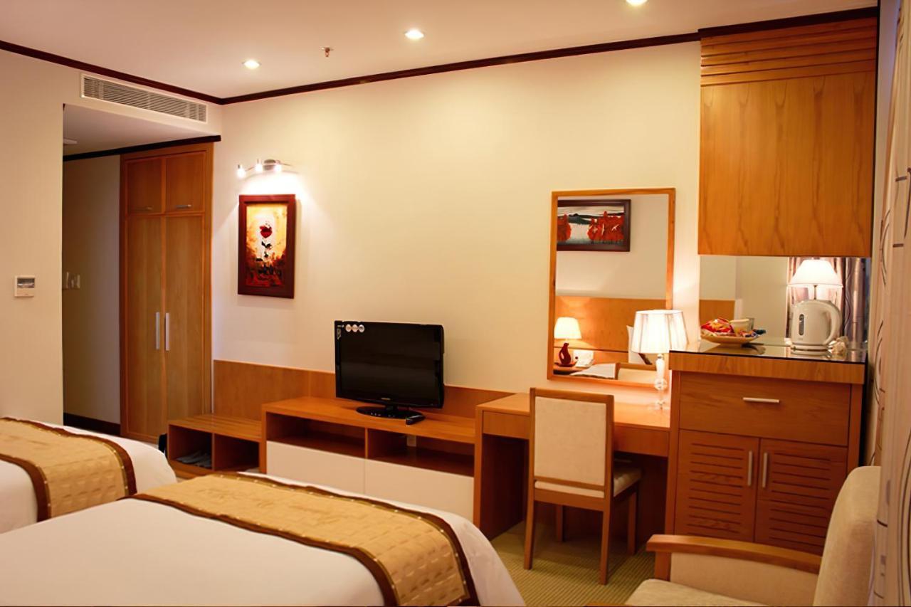 Danang Petro Hotel Екстериор снимка